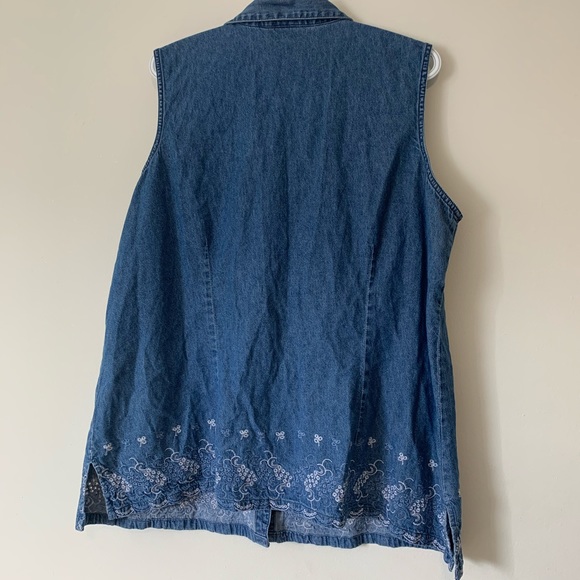 Penningtons Sleeveless Denim Jeans Blouse - Picture 2 of 7